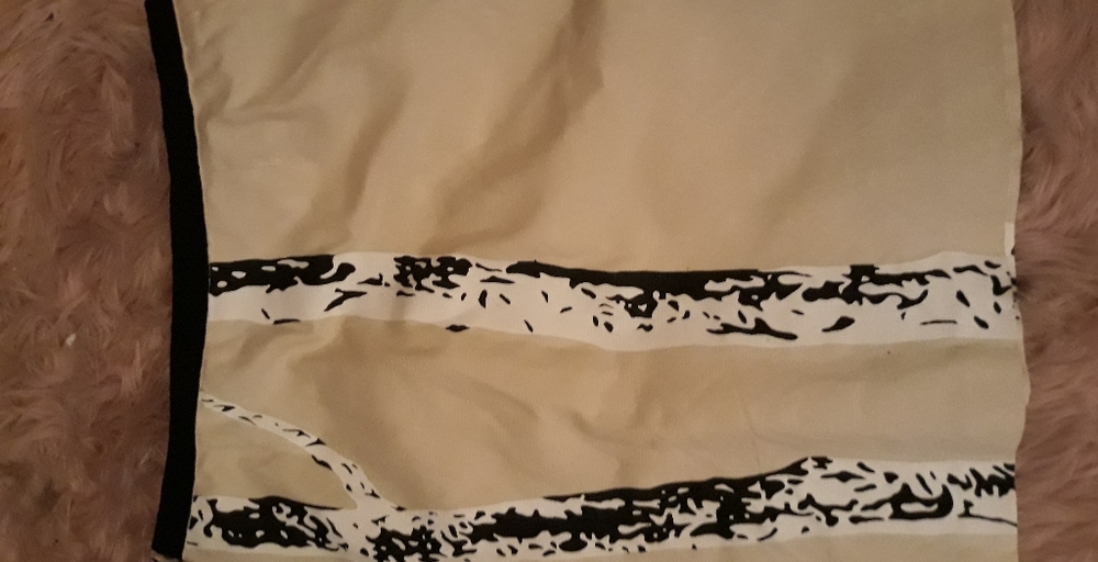Gorgeous XS Tory Burch for Bergdorf Goodman summer skirt in light cream